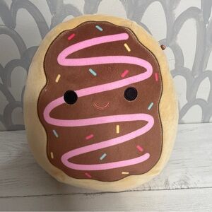 Squishmallows 8" DEJA the donut RARE Plush NWOT